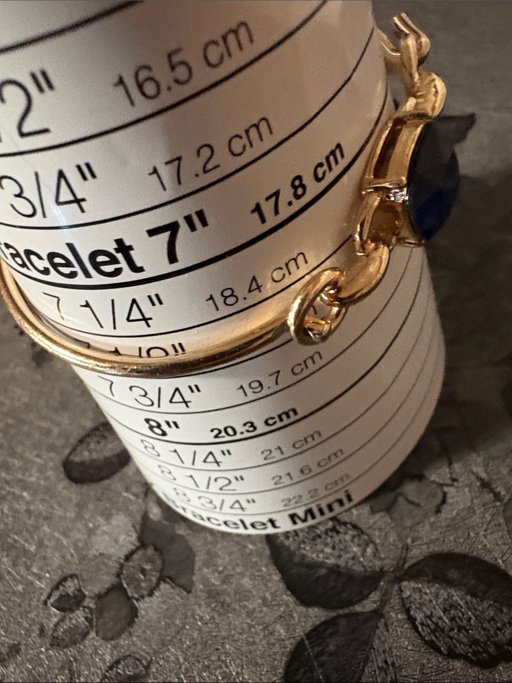 VINTAGE GOLD-TONE FAUX SAPPHIRE HINGED 7.3" BRACELET - Picture 5 of 8